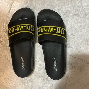 Off White Slides 42 (FITS LIKE AN 8.5)